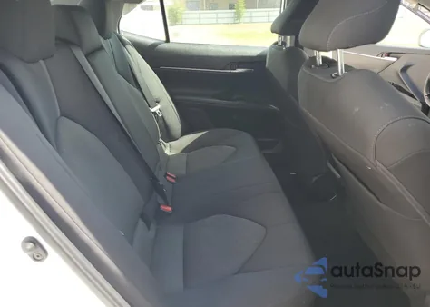 2023 Toyota Camry Le z USA, uszkodzony, nr VIN 4T1C11AK1PU770237